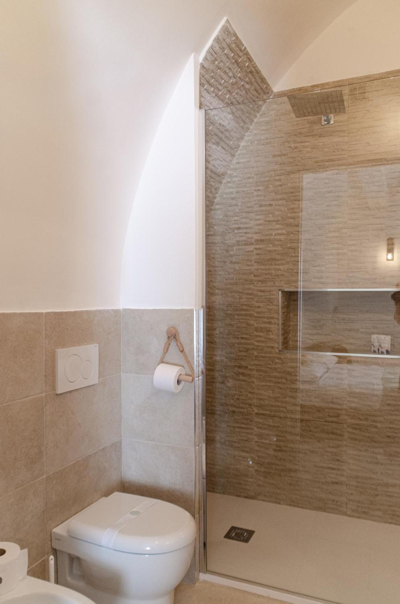 Aca Suite Luxury With Jacuzzi Adelfia Eksteriør billede
